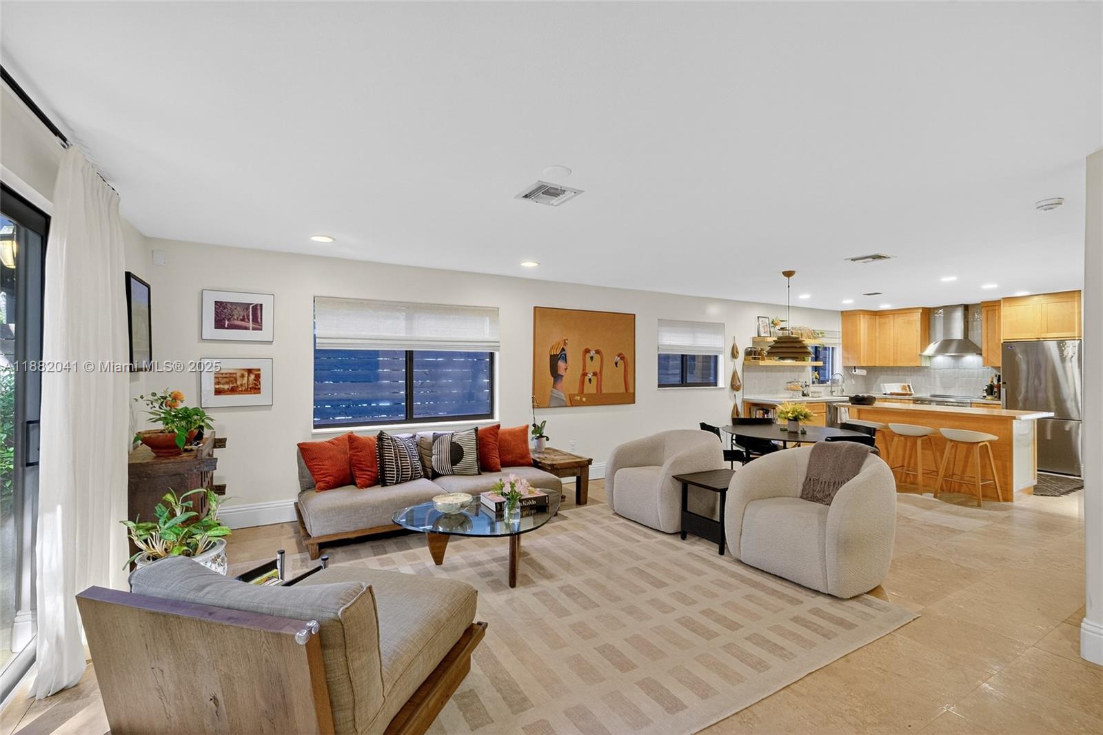 2972 Shipping Ave 2972