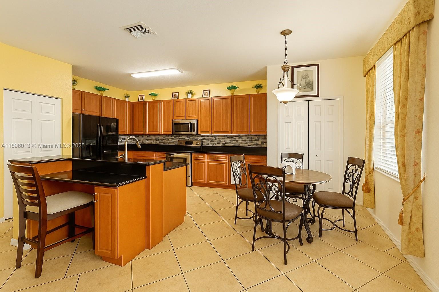 SILVER SHORES (PARCELS A - Residential