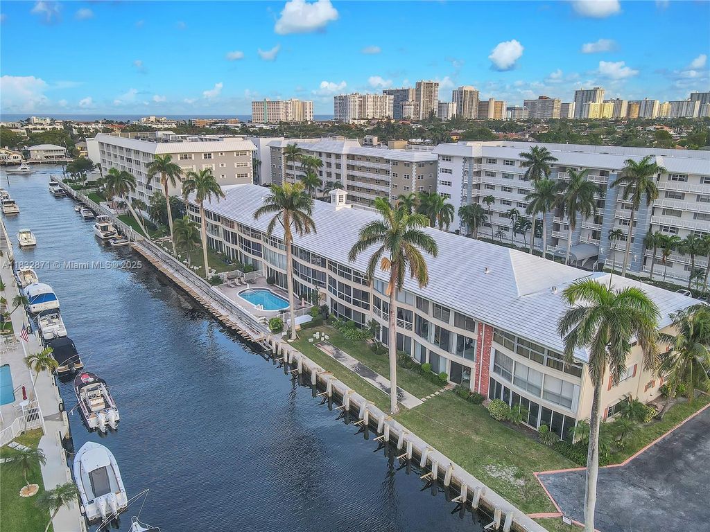 Photo of 3051 NE 47th Ct #207, Fort Lauderdale, FL 33308 (MLS # A11832871)