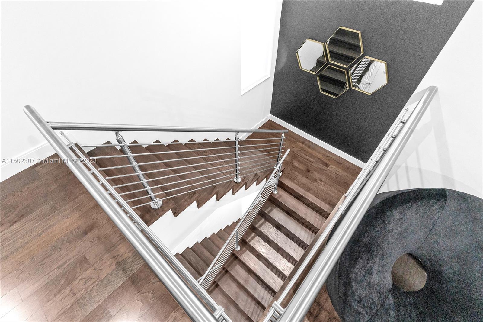 DOWNTOWN DORAL SOUTH PHAS - Residential