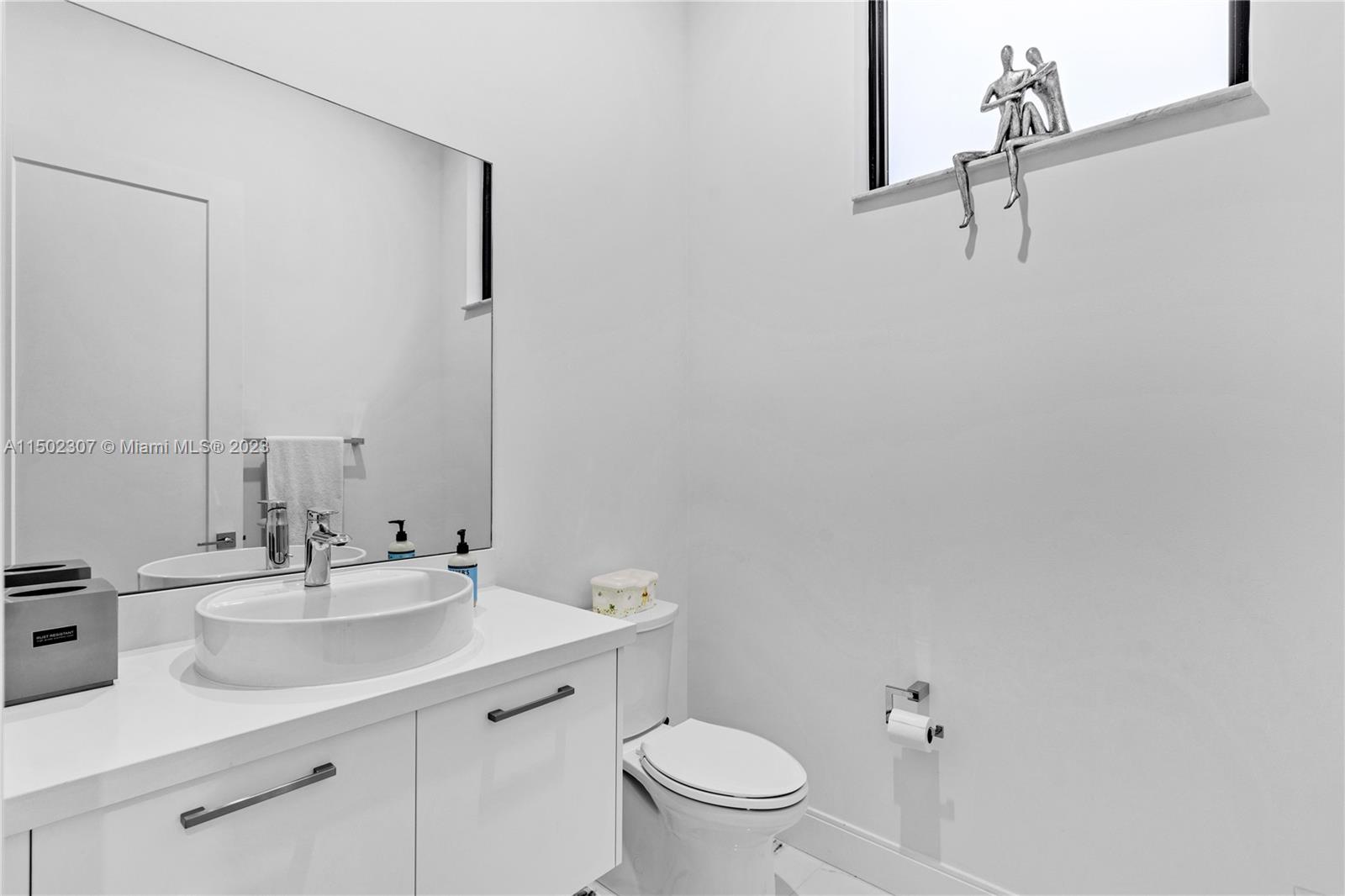 DOWNTOWN DORAL SOUTH PHAS - Residential