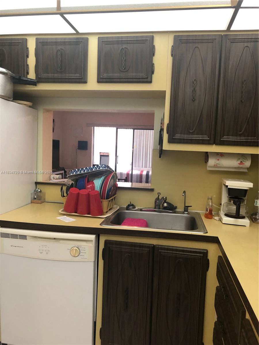 TOPAZ SOUTH CONDO - Residential