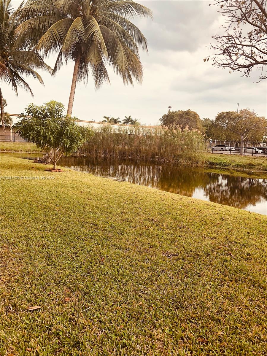 TOPAZ SOUTH CONDO - Residential