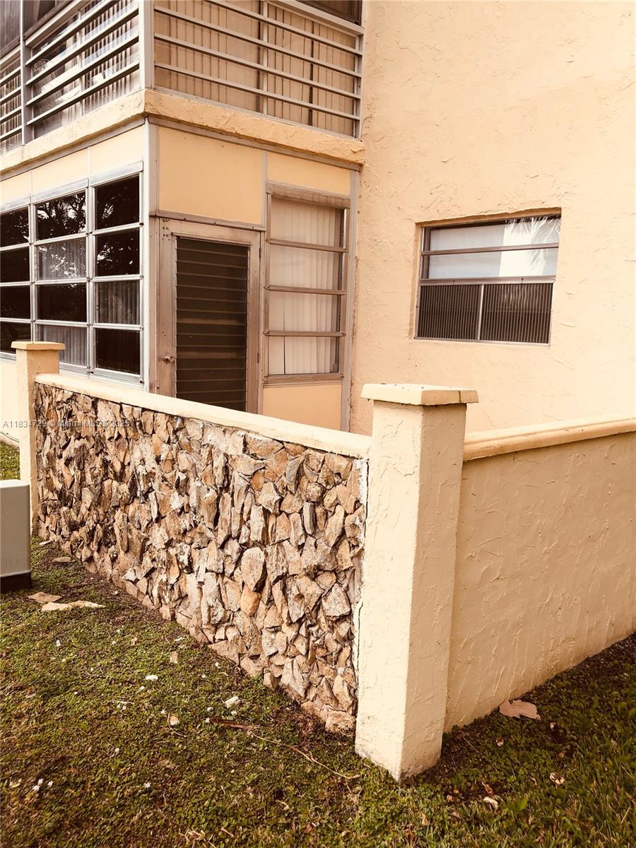 TOPAZ SOUTH CONDO - Residential