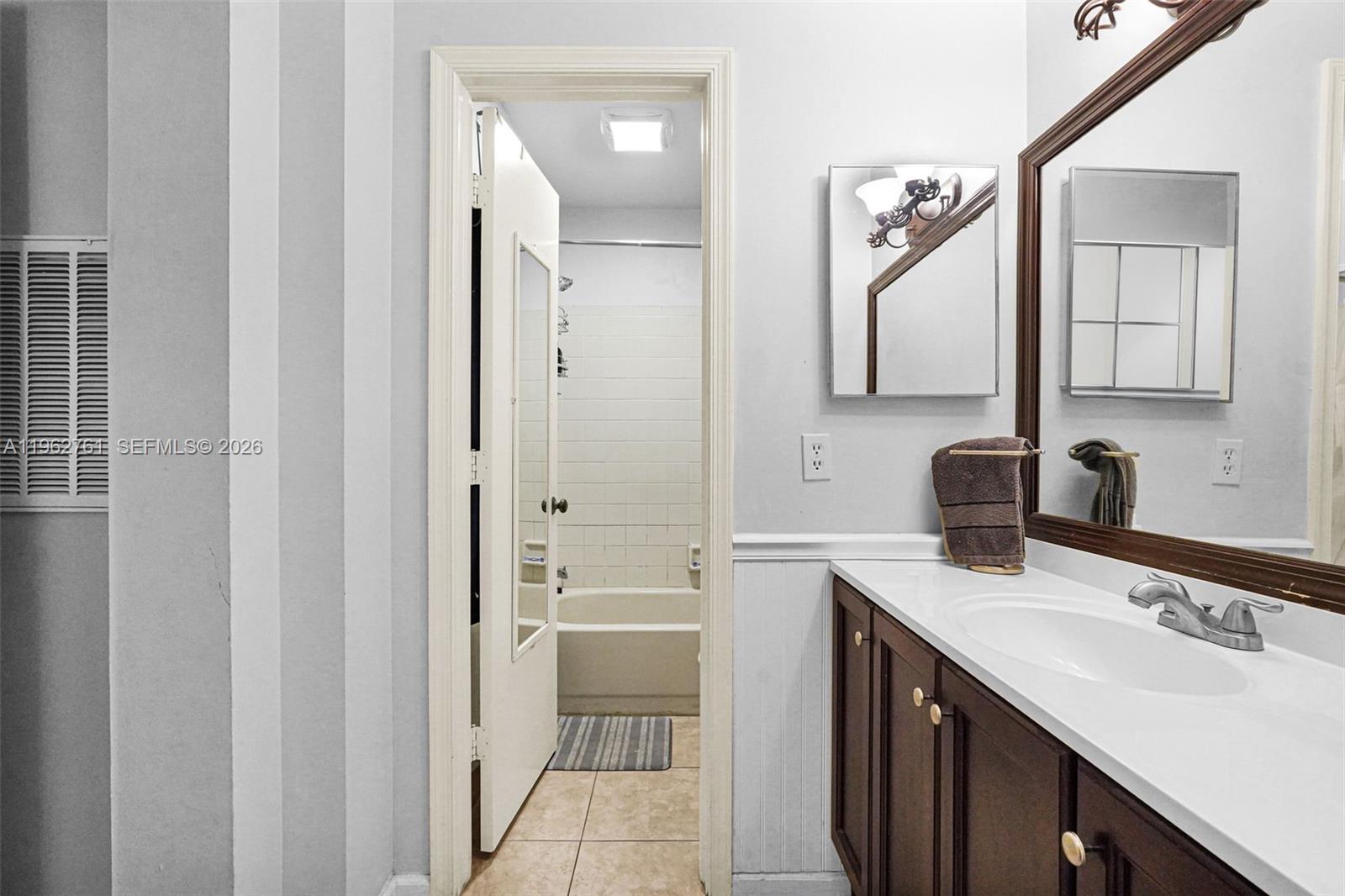 CORAL POINT NORTH - Residential