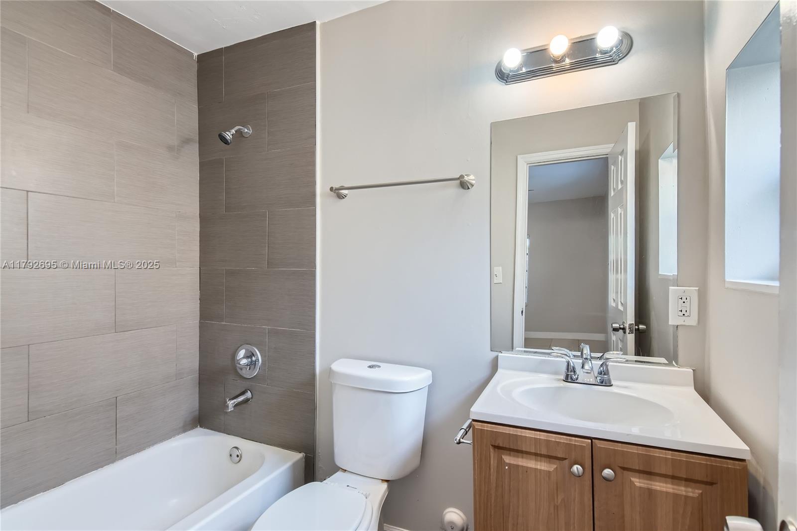 MIRAMAR SEC 14 - Residential