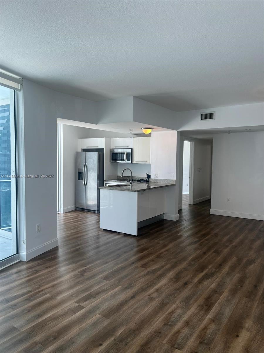 185 SW 7th St 1412