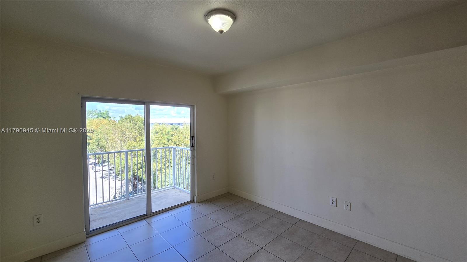 PARADISE POINTE CONDO - Residential
