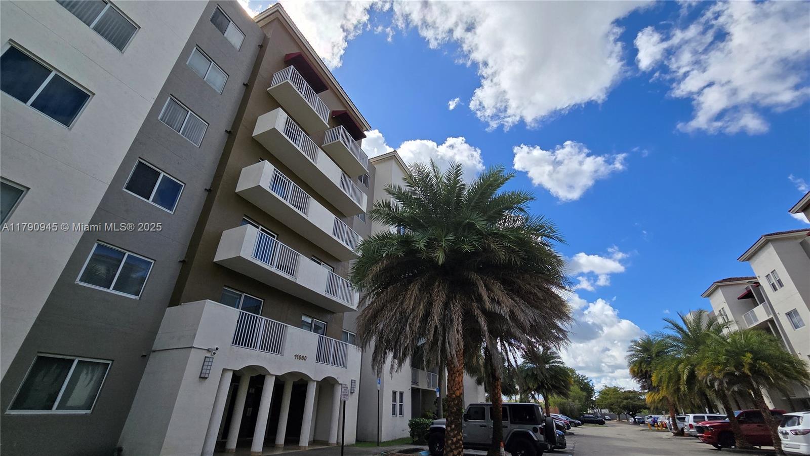 PARADISE POINTE CONDO - Residential