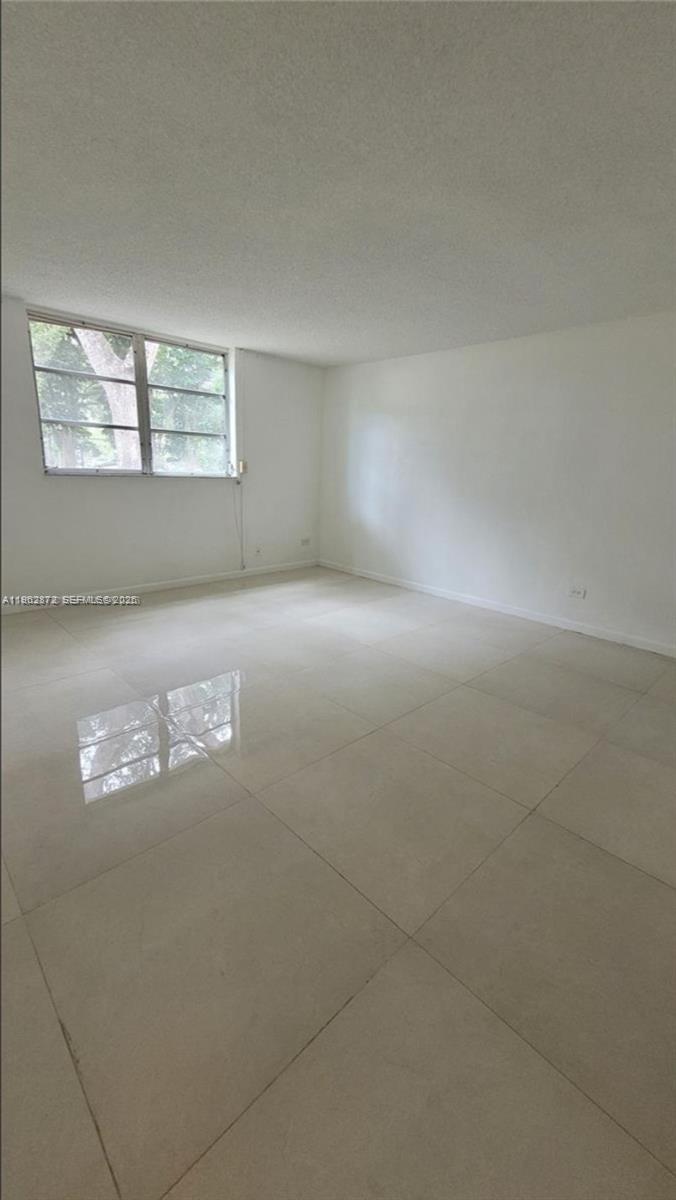 ROYAL OAKS CONDO - Residential