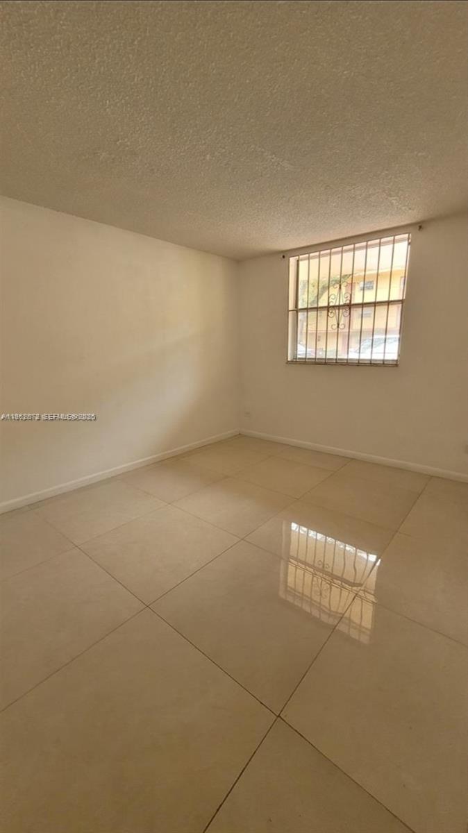 ROYAL OAKS CONDO - Residential