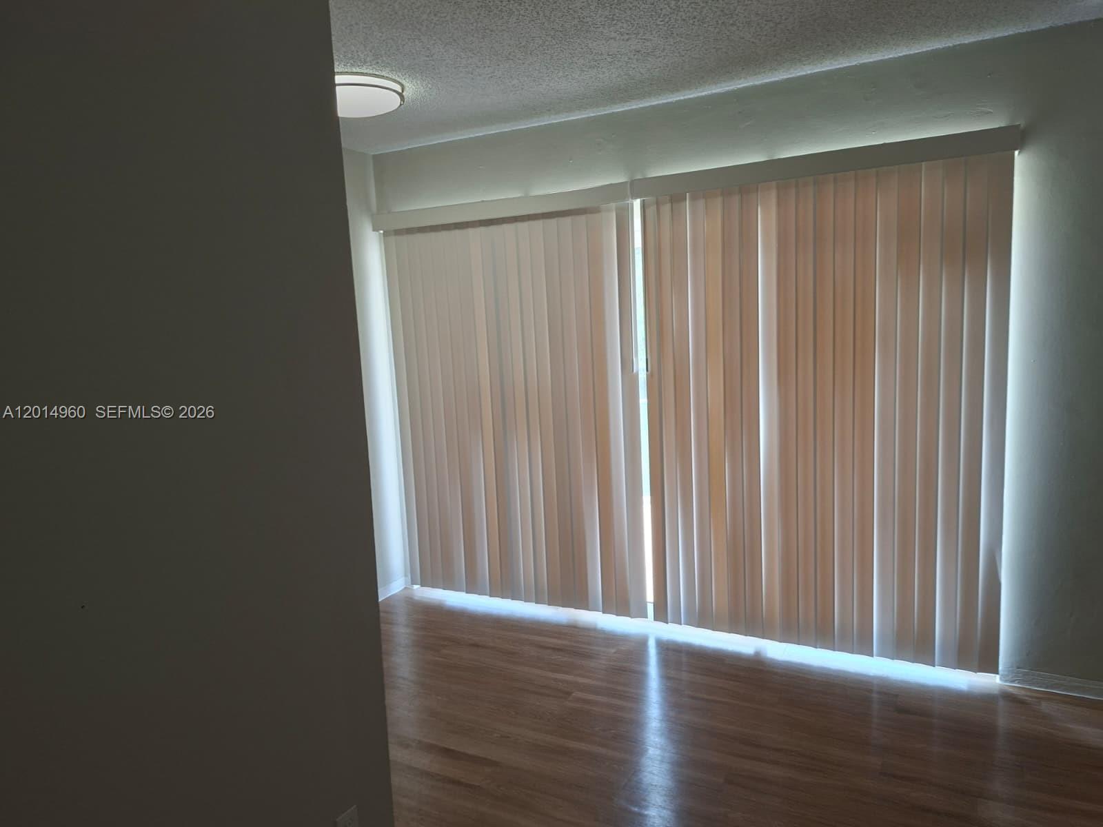 EMERALD LAKE PARK - Residential Lease