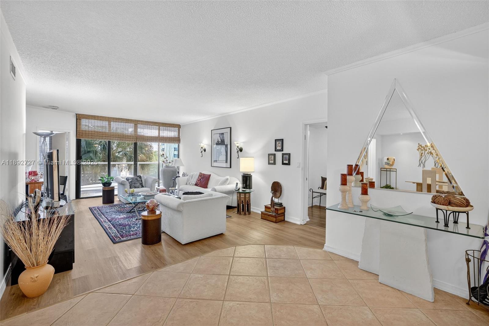 HAMPTONS WEST CONDO - Residential