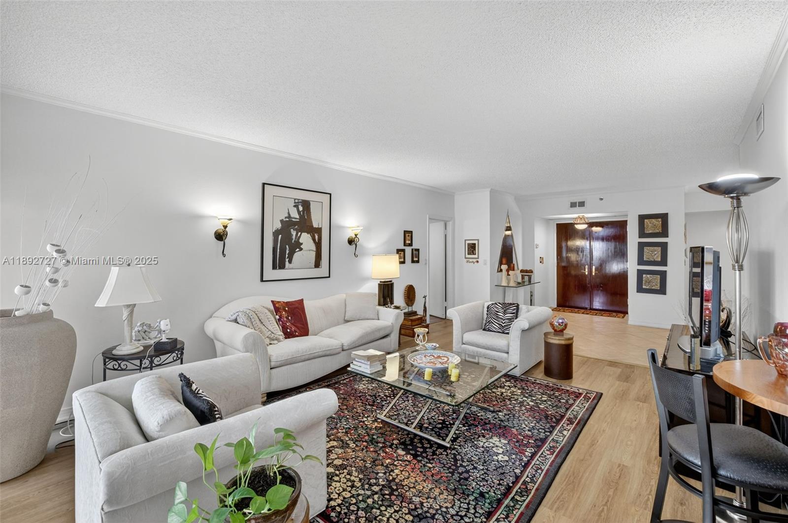 HAMPTONS WEST CONDO - Residential