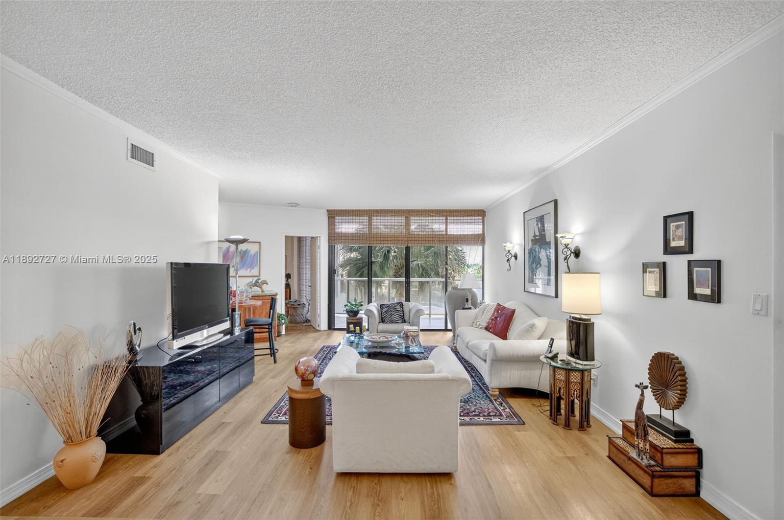 HAMPTONS WEST CONDO - Residential
