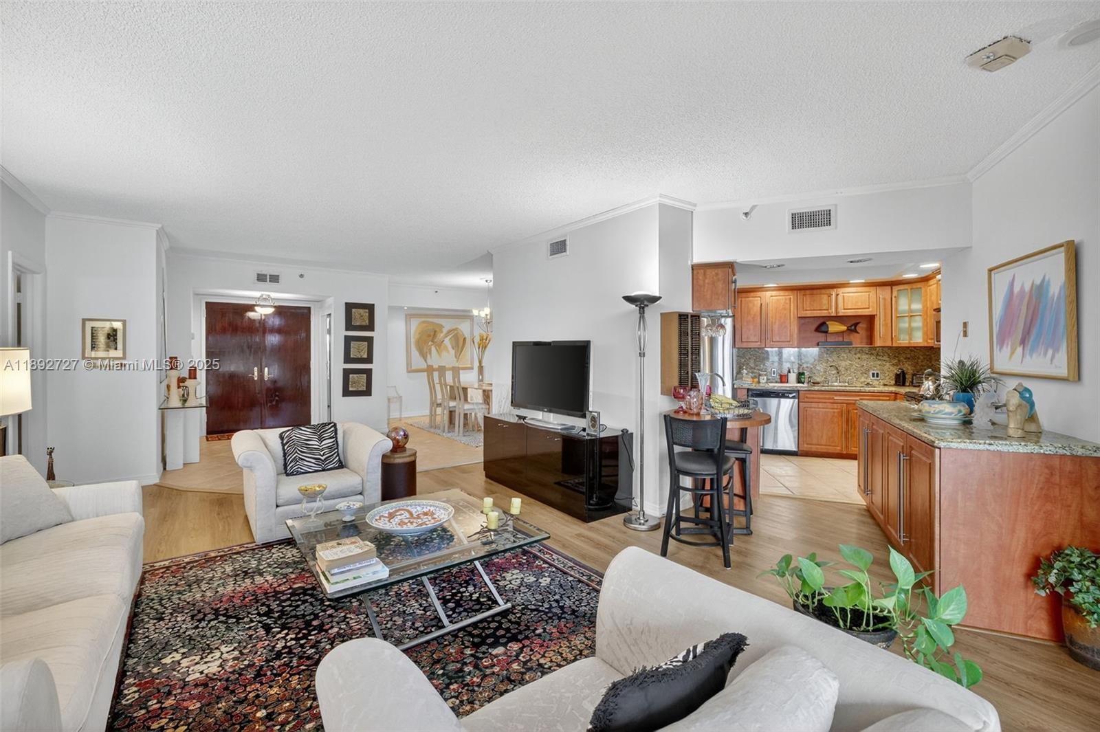 HAMPTONS WEST CONDO - Residential