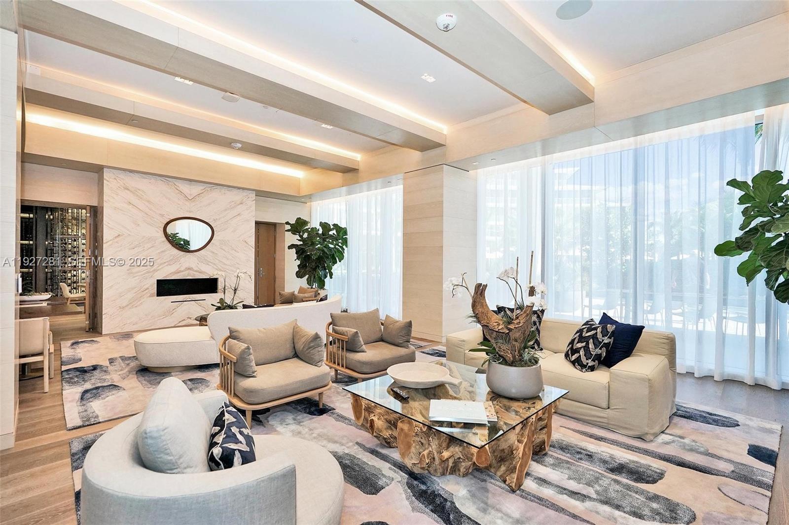 2200 FORT LAUDERDALE BEAC - Residential