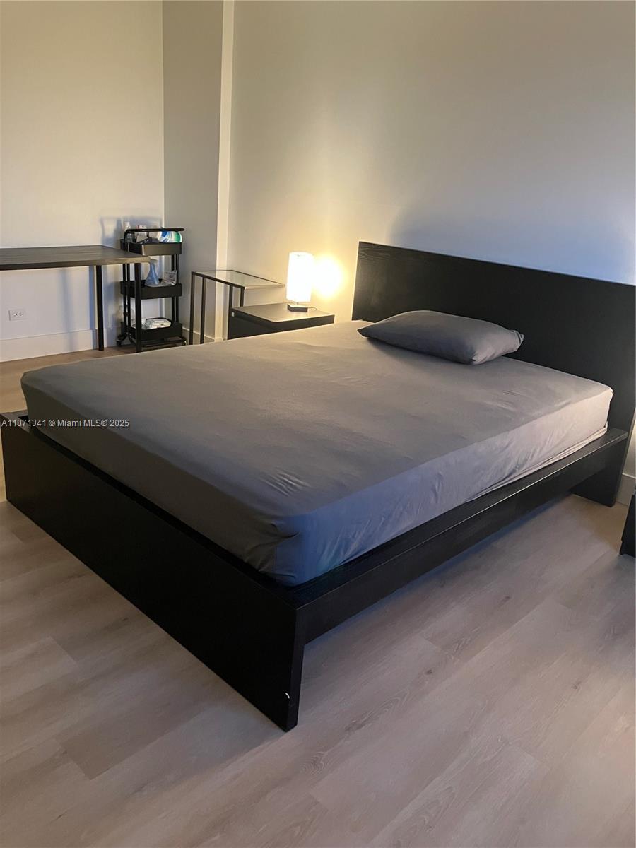 CANONGATE CONDO NO ONE - Residential