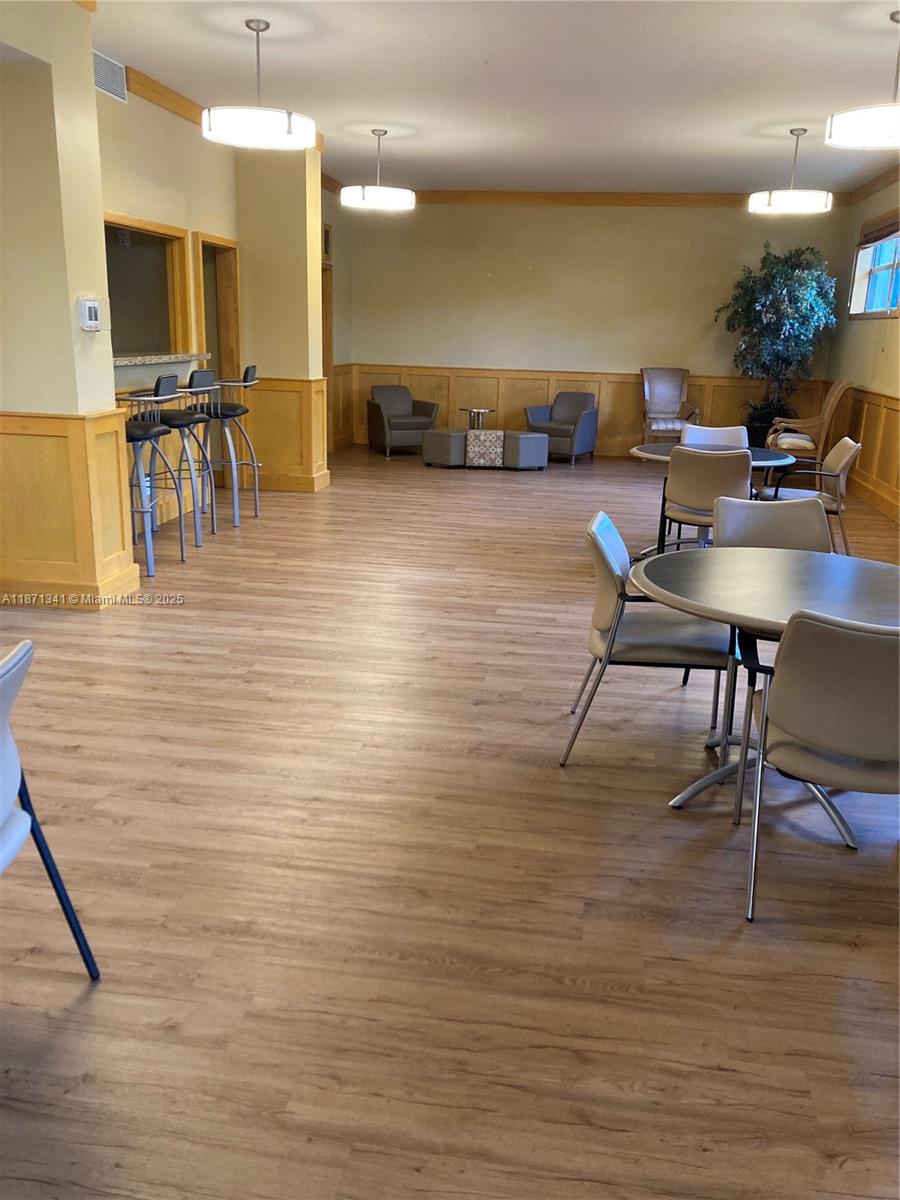 CANONGATE CONDO NO ONE - Residential