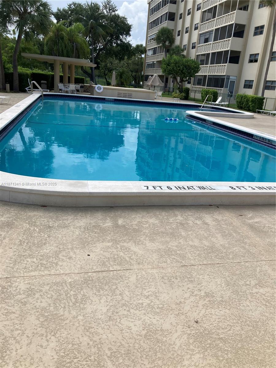 CANONGATE CONDO NO ONE - Residential