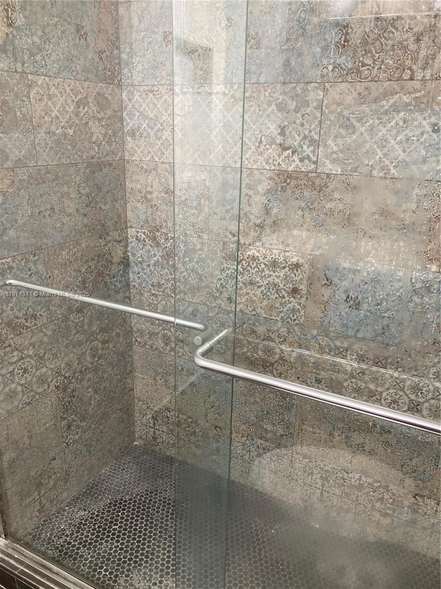 CANONGATE CONDO NO ONE - Residential