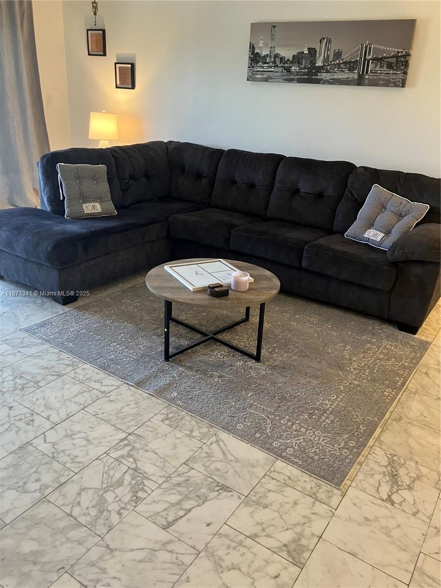 CANONGATE CONDO NO ONE - Residential