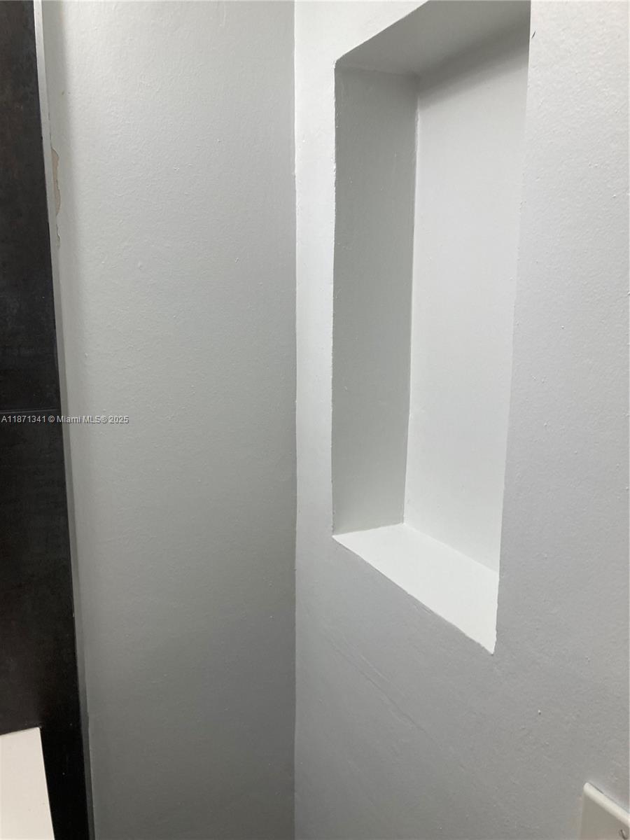 CANONGATE CONDO NO ONE - Residential