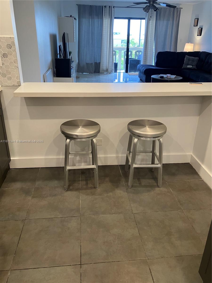 CANONGATE CONDO NO ONE - Residential