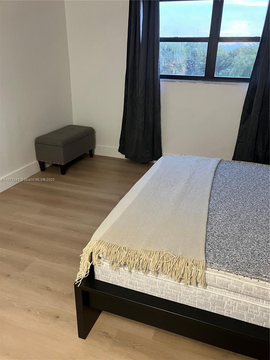 CANONGATE CONDO NO ONE - Residential