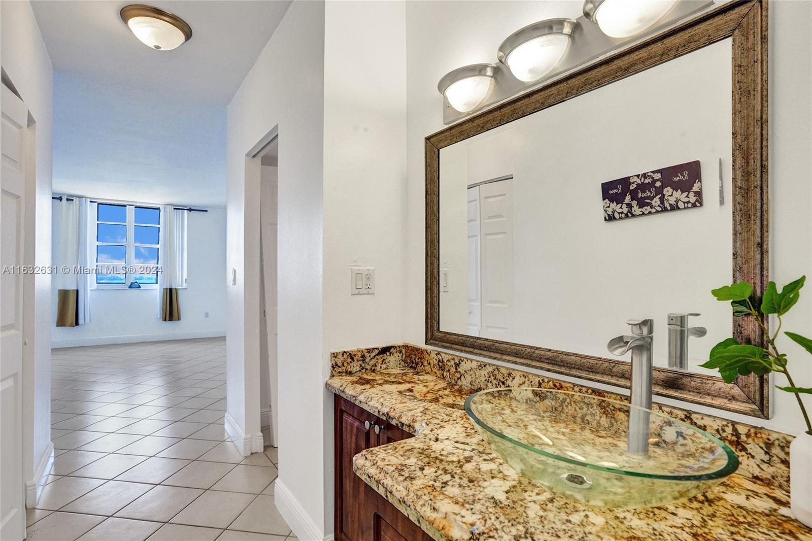 ARLEN HOUSE WEST CONDO - Residential