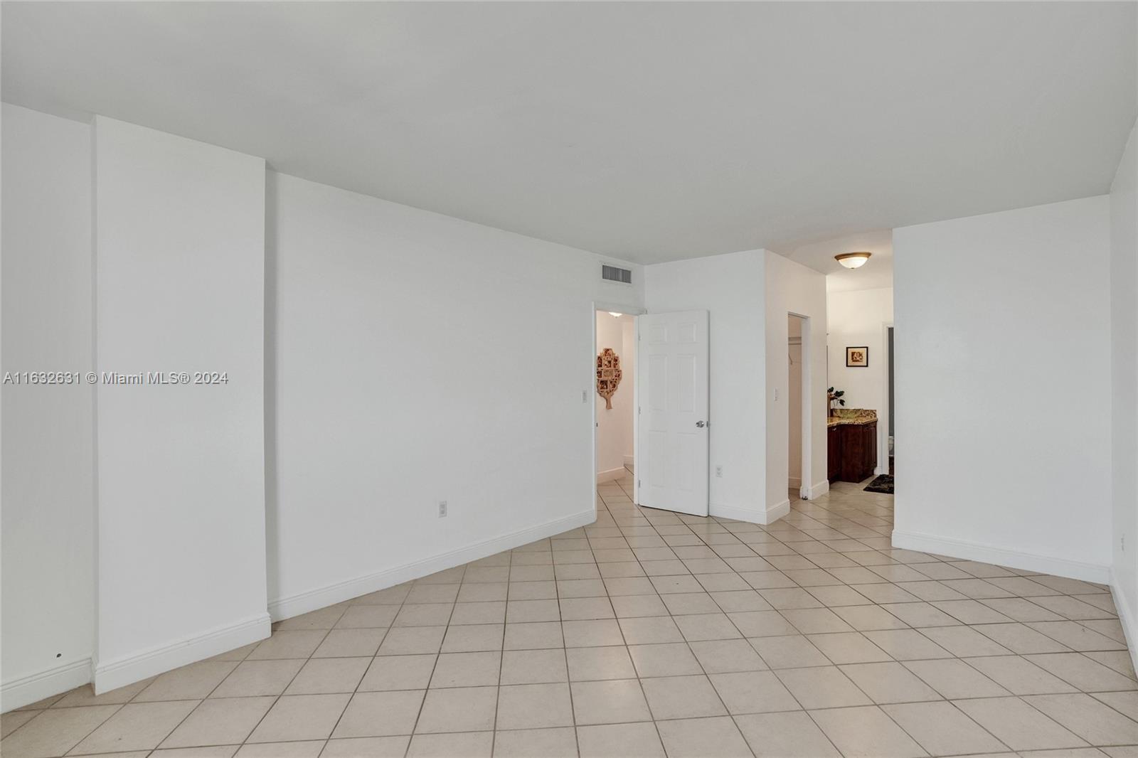 ARLEN HOUSE WEST CONDO - Residential