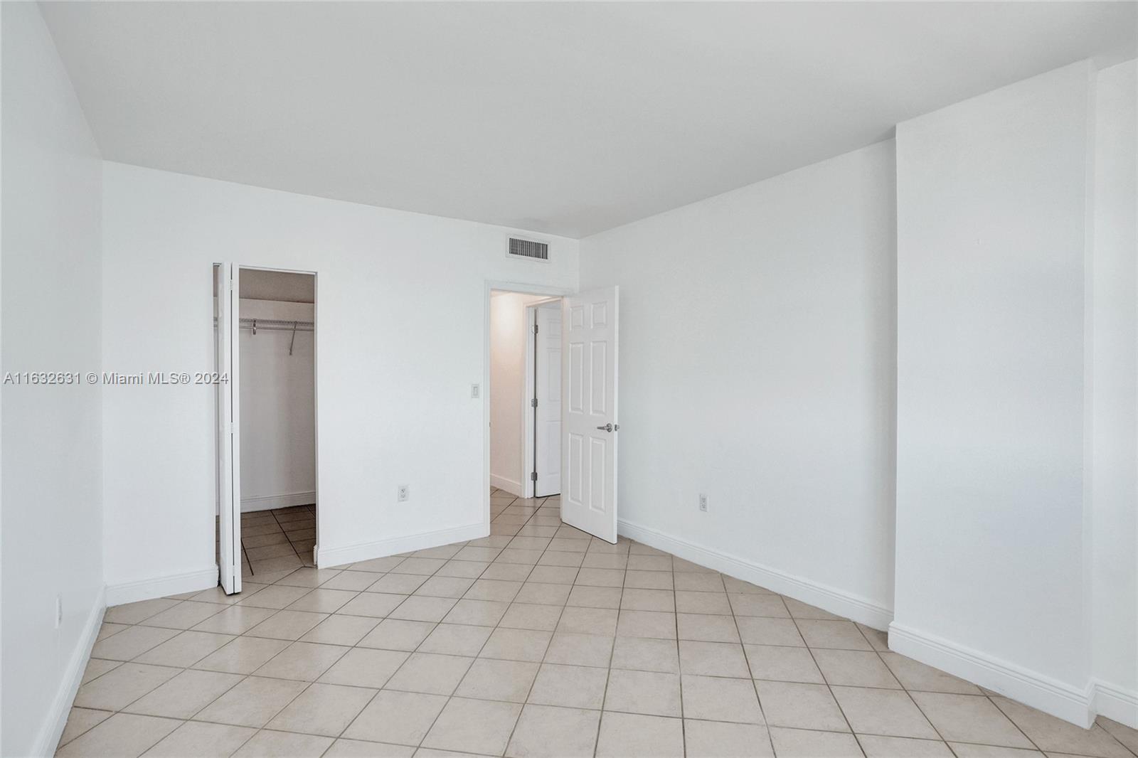 ARLEN HOUSE WEST CONDO - Residential