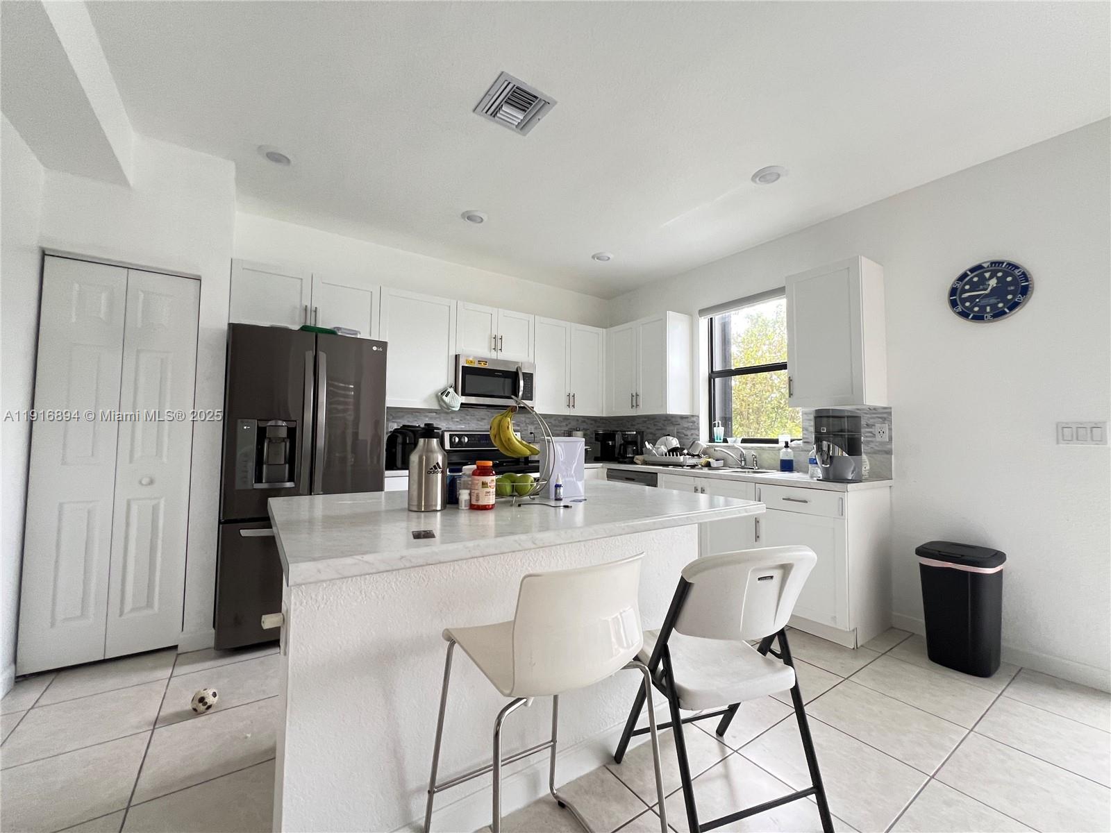 TROTTERS CHASE - Residential