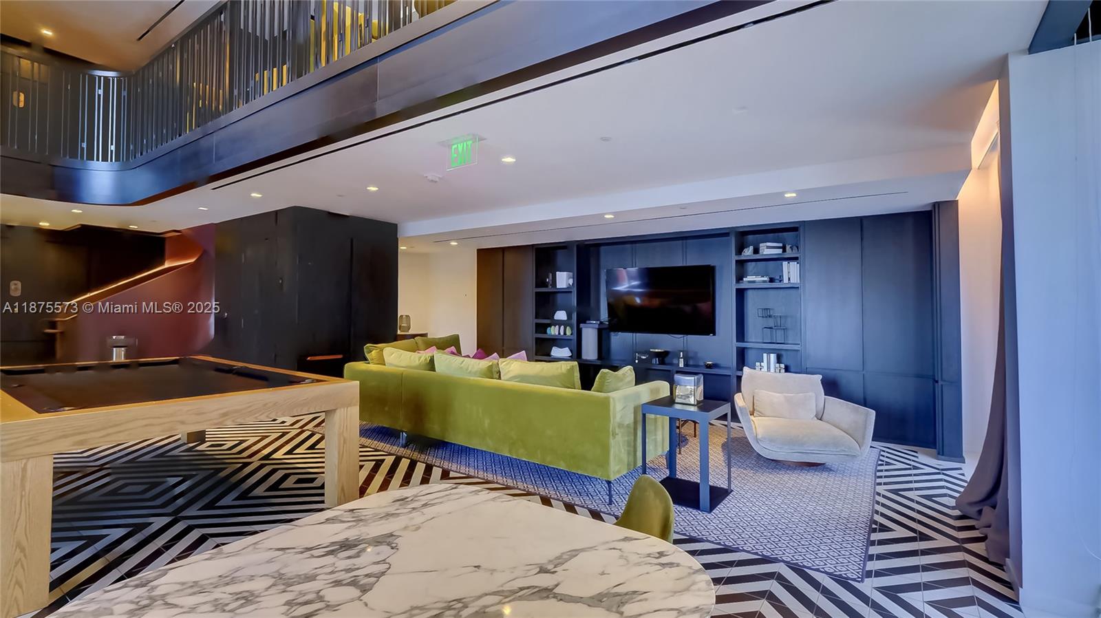 801 SMA RESIDENCES CONDO - Residential