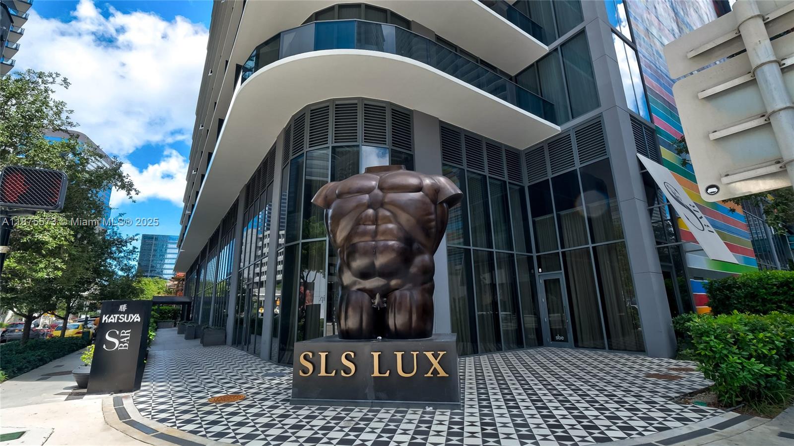 801 SMA RESIDENCES CONDO - Residential