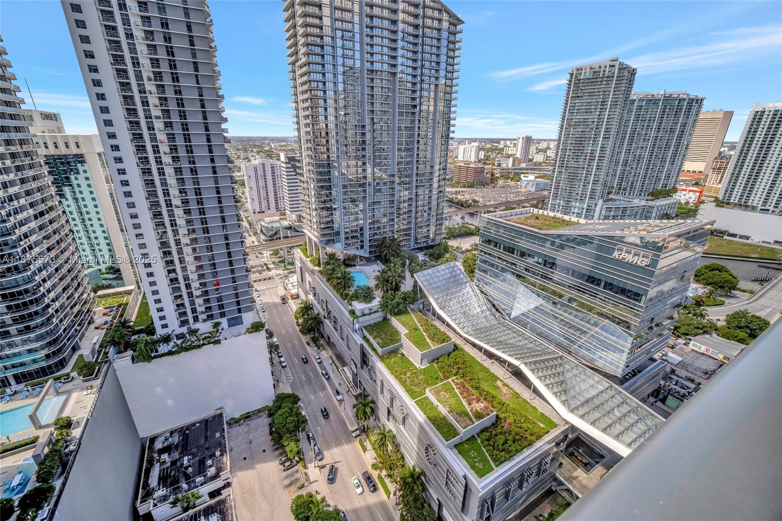 801 SMA RESIDENCES CONDO - Residential