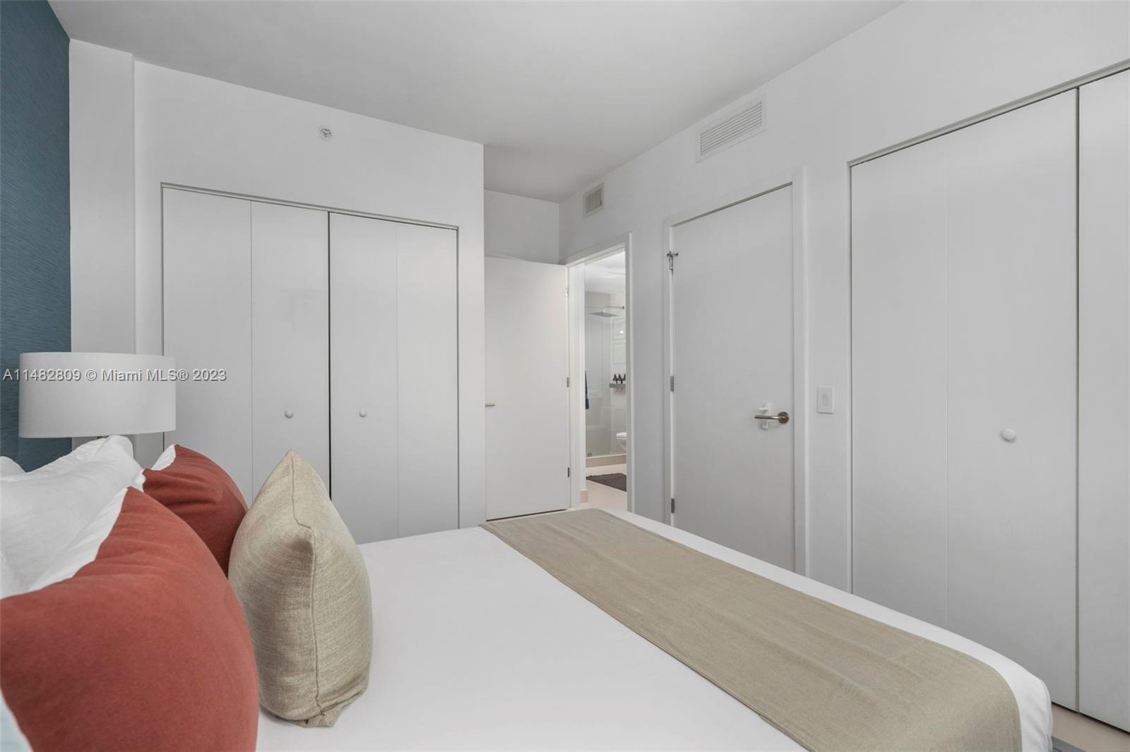 PARAISO BAYVIEWS CONDO - Residential Lease