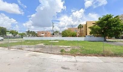 *LEASE LAND * this spacious vacant lot, perfect for additional or overflow parking for $5000 a month. Conveniently located and easily accessible, this property offers a practical solution for businesses, events, or vehicle storage needs. Short-term and long-term lease options available.