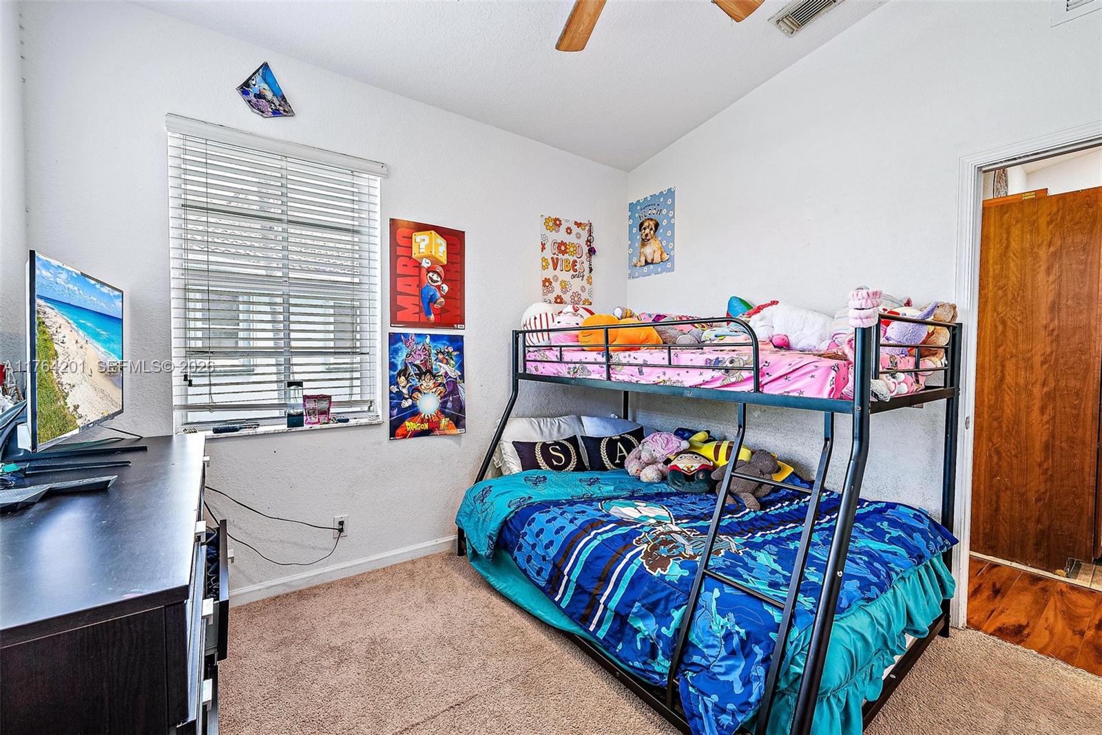 THOUSAND OAKS - Residential