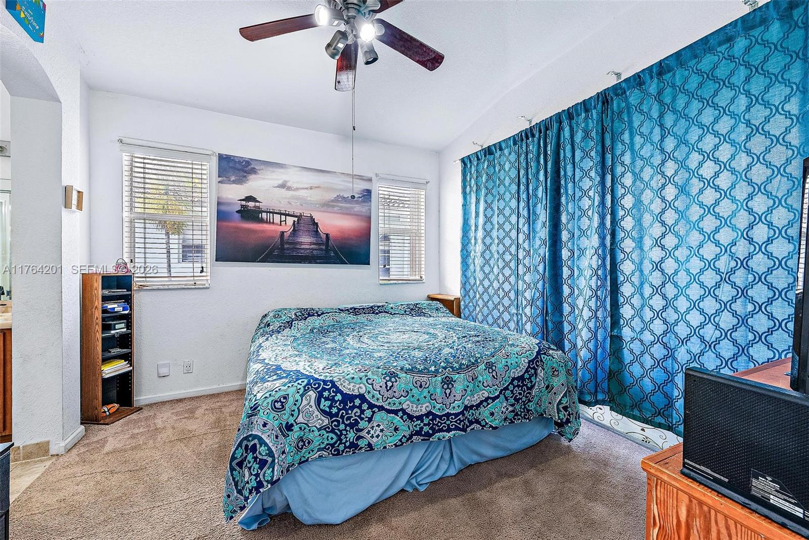 THOUSAND OAKS - Residential