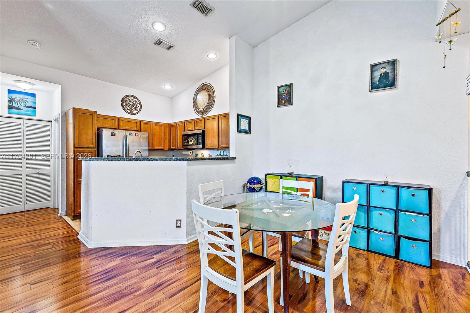 THOUSAND OAKS - Residential