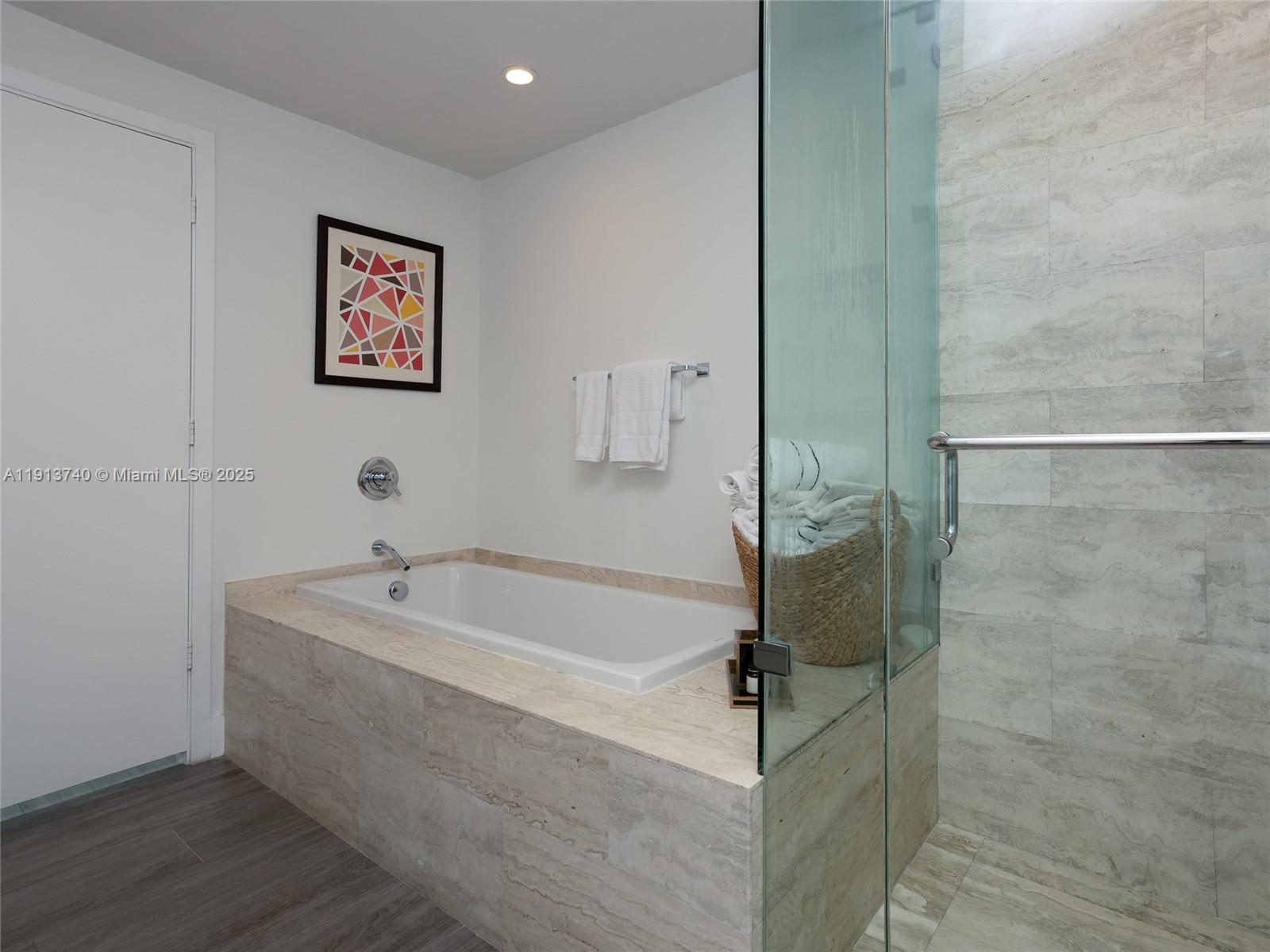 BISCAYNE BEACH CONDO - Residential Lease