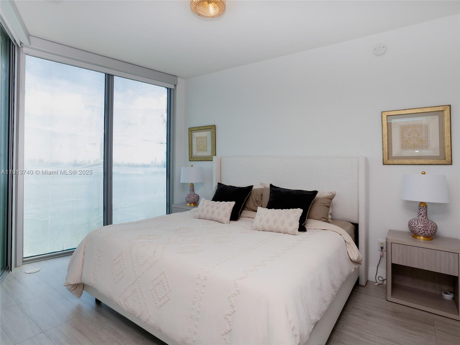BISCAYNE BEACH CONDO - Residential Lease