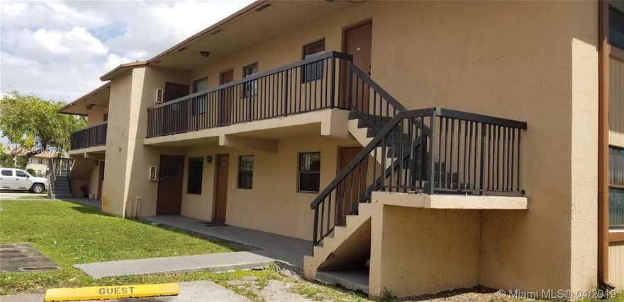 UPDATED UNIT READY TO MOVE IN * 2 BEDROOM * 2 BATH LAKE FRONT VIEW * GROUND FLOOR * GREAT RENTAL UNIT