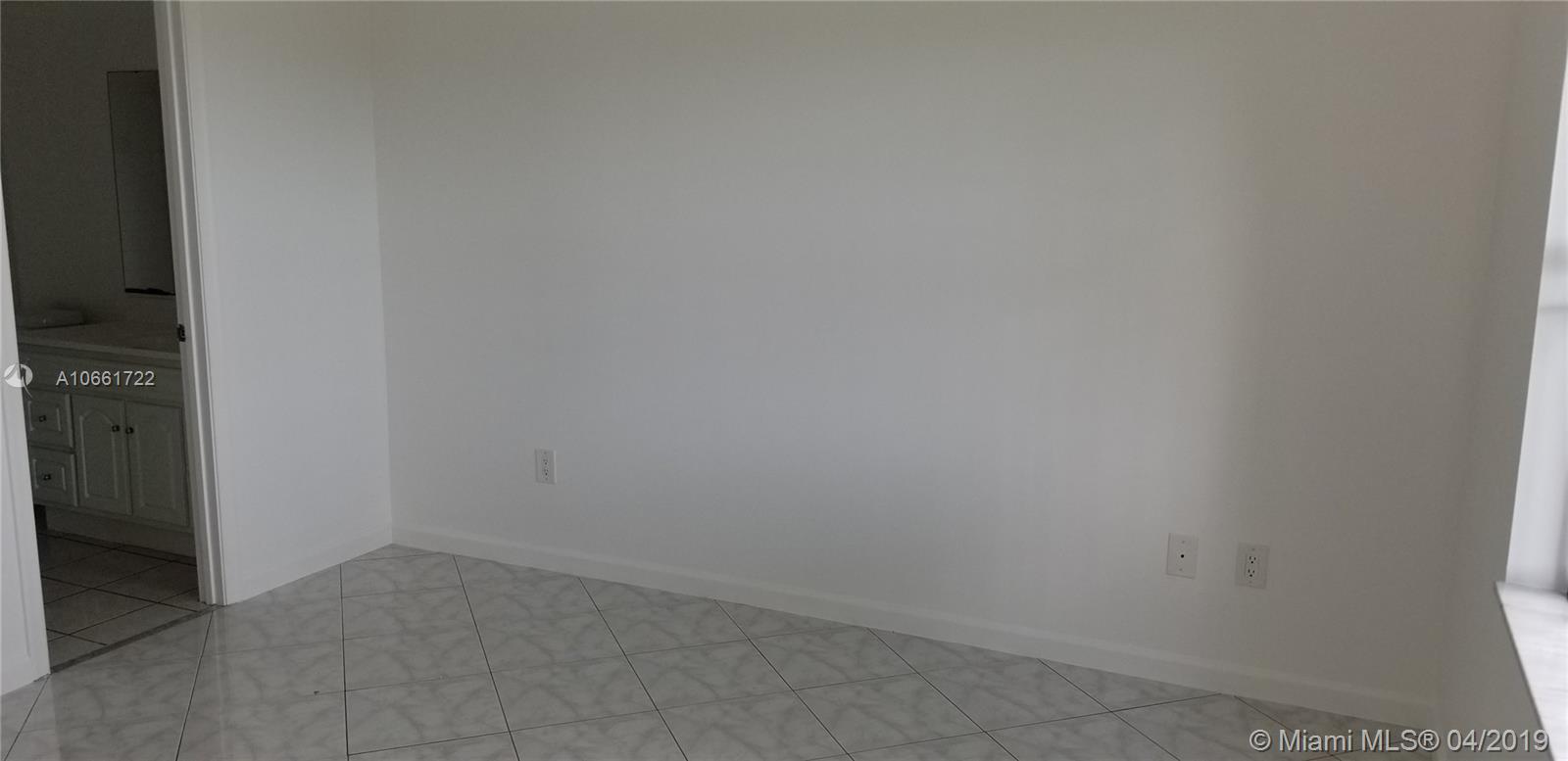 LAGO GRANDE ONE CONDO - Residential