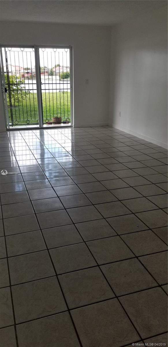 LAGO GRANDE ONE CONDO - Residential