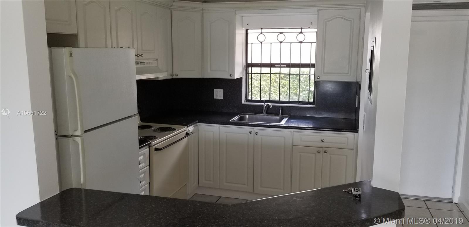 LAGO GRANDE ONE CONDO - Residential