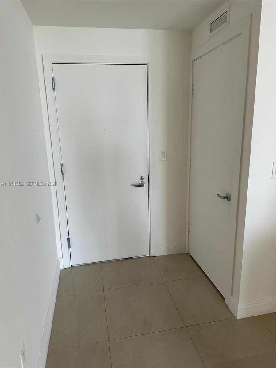 1060 BRICKELL CONDO - Residential Lease
