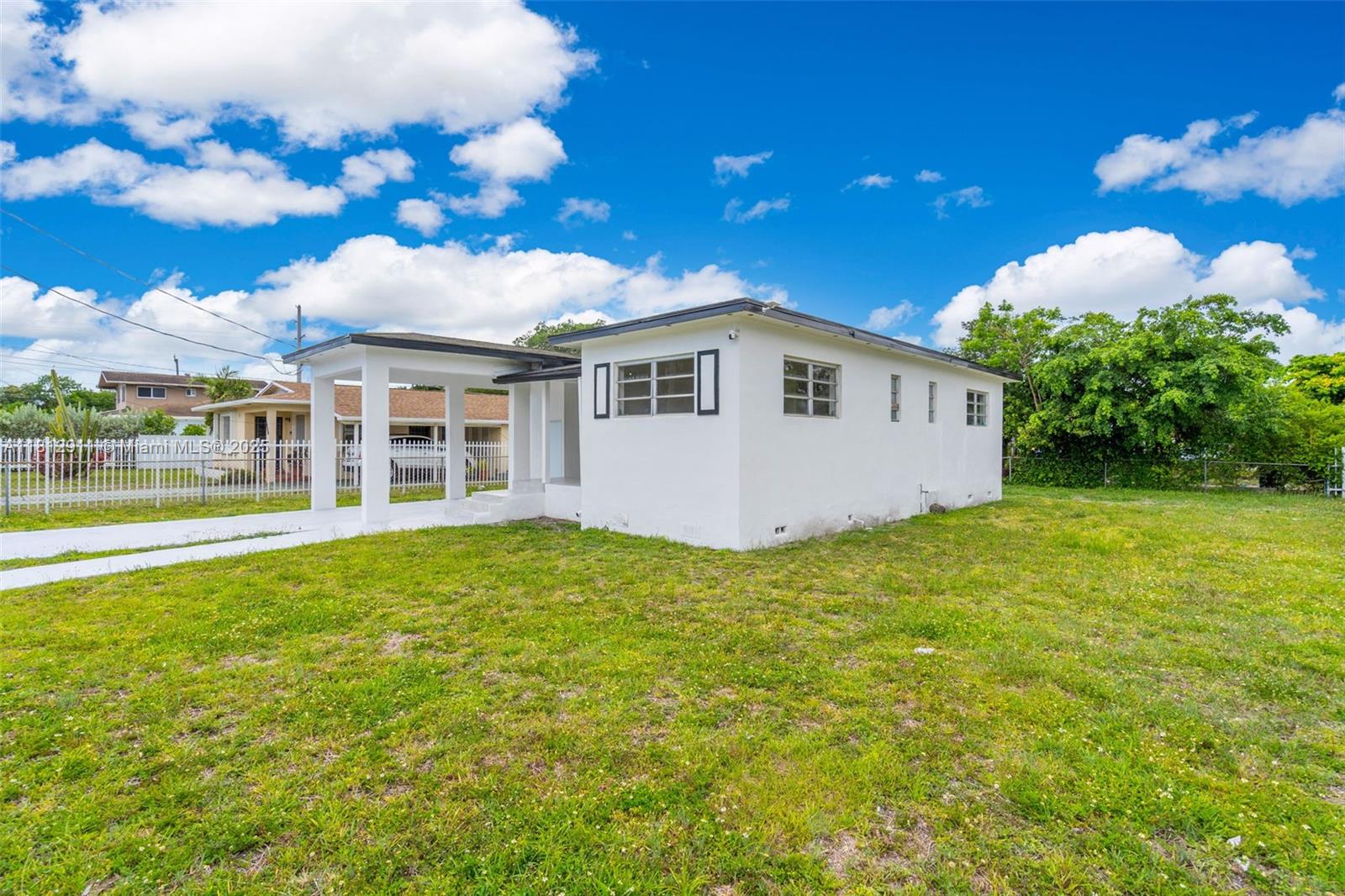 5890 NW 18th Ave
