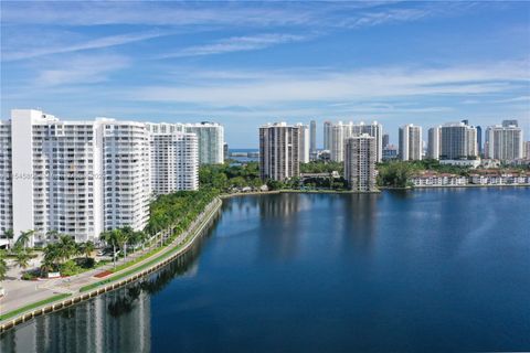 A home in Aventura